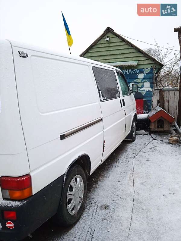Минивэн Volkswagen Transporter 2002 в Брусилове