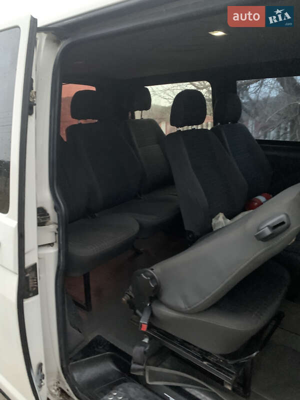 Мінівен Volkswagen Transporter 2005 в Обухові