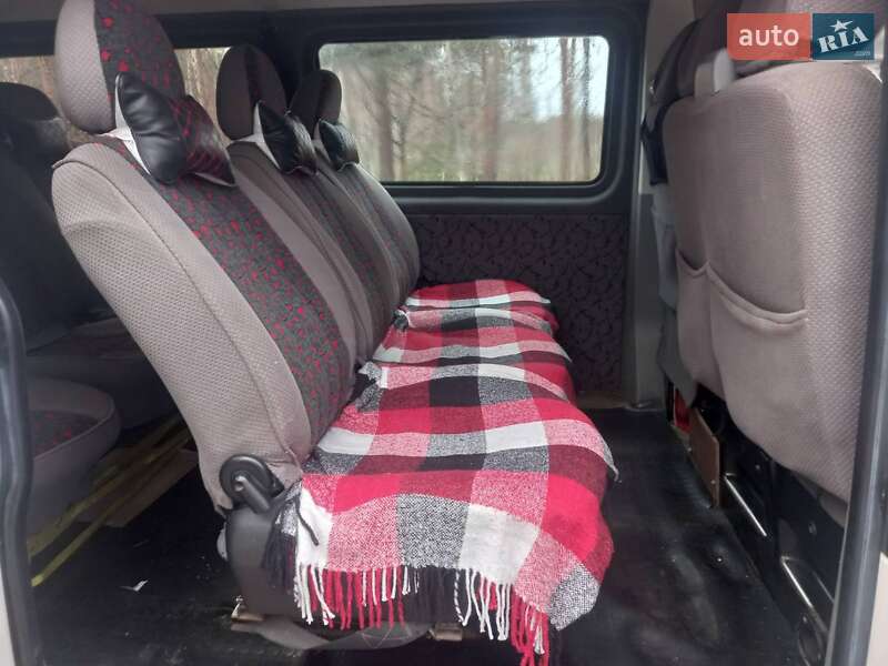 Мінівен Volkswagen Transporter 2005 в Рокитному