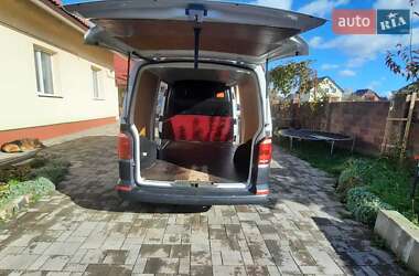 Грузовой фургон Volkswagen Transporter 2015 в 