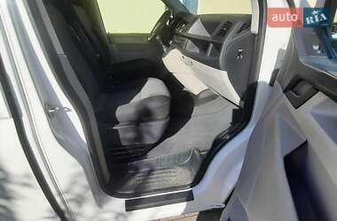 Грузовой фургон Volkswagen Transporter 2015 в 