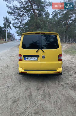 Грузовой фургон Volkswagen Transporter 2012 в 