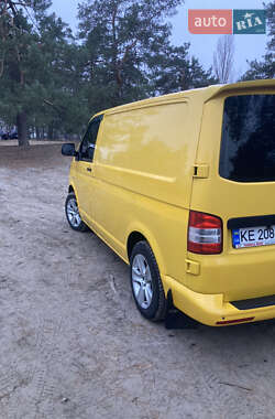 Грузовой фургон Volkswagen Transporter 2012 в 
