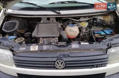 Минивэн Volkswagen Transporter 2002 в Черкассах