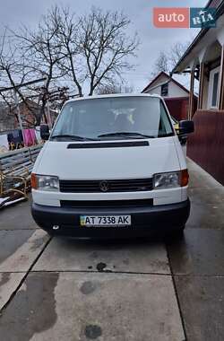 Мінівен Volkswagen Transporter 2003 в Снятині