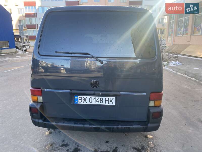 Мінівен Volkswagen Transporter 2003 в Кам'янець-Подільському