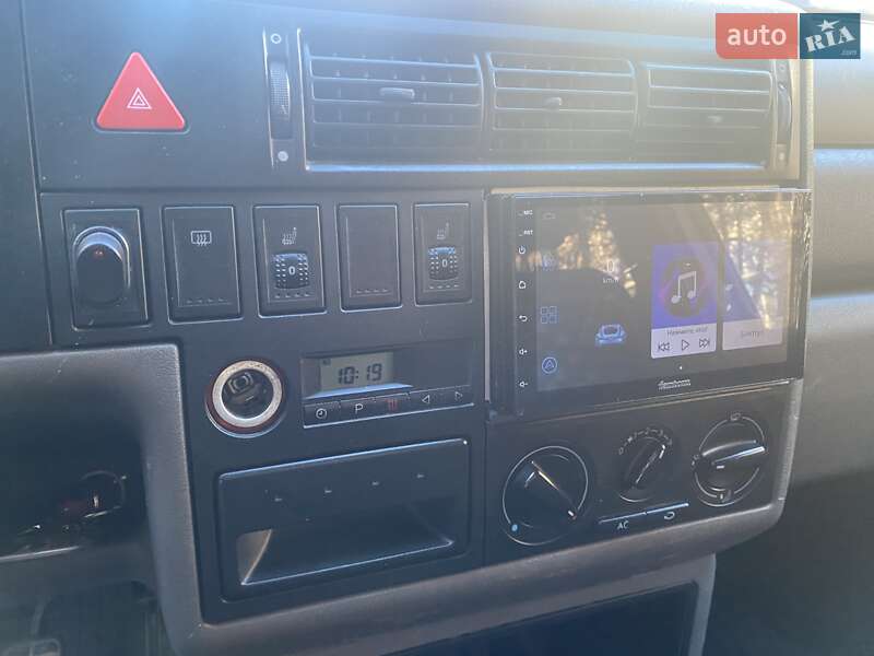Мінівен Volkswagen Transporter 2003 в Кам'янець-Подільському