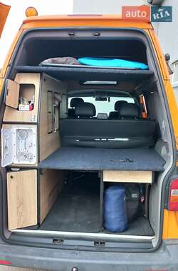 Минивэн Volkswagen Transporter 2006 в 