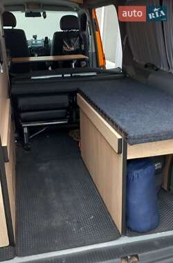 Минивэн Volkswagen Transporter 2006 в Львове