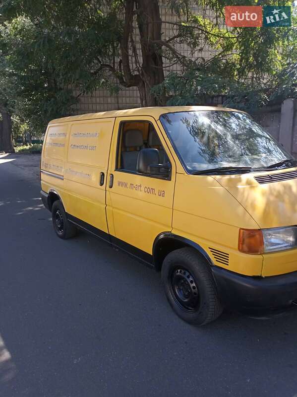 Вантажний фургон Volkswagen Transporter 2000 в Києві фото 3 Вантажний фургон Volkswagen Transporter 2000 в Києві