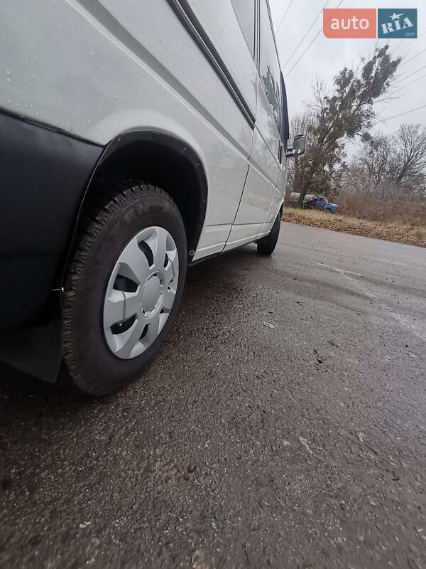 Минивэн Volkswagen Transporter 2000 в Полтаве