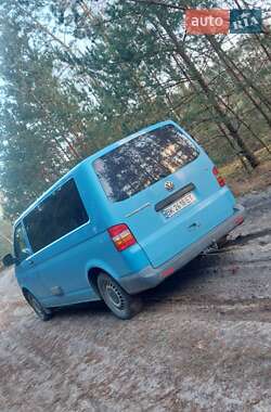 Минивэн Volkswagen Transporter 2004 в Сарнах