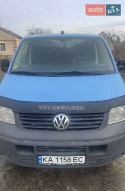 Вантажний фургон Volkswagen Transporter 2005 в Володимирі