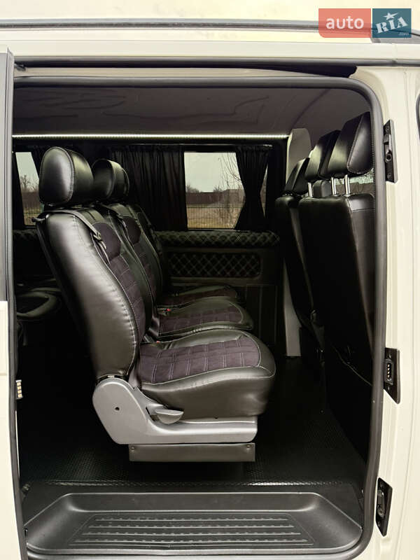Минивэн Volkswagen Transporter 2020 в Киеве