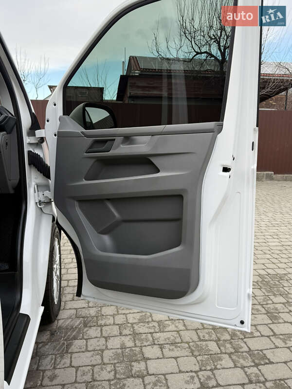 Минивэн Volkswagen Transporter 2020 в Киеве