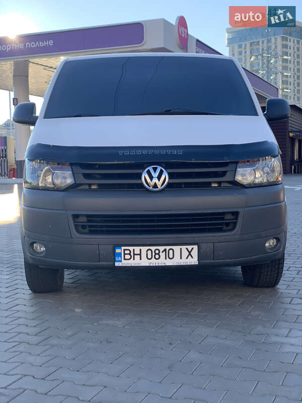 Грузопассажирский фургон Volkswagen Transporter 2009 в Одессе