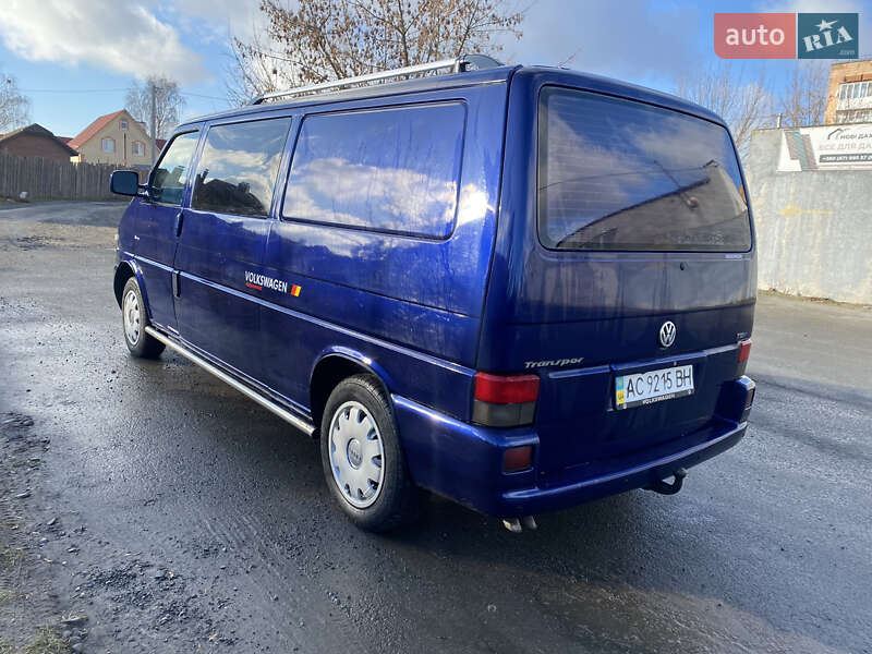 Минивэн Volkswagen Transporter 2001 в Костополе