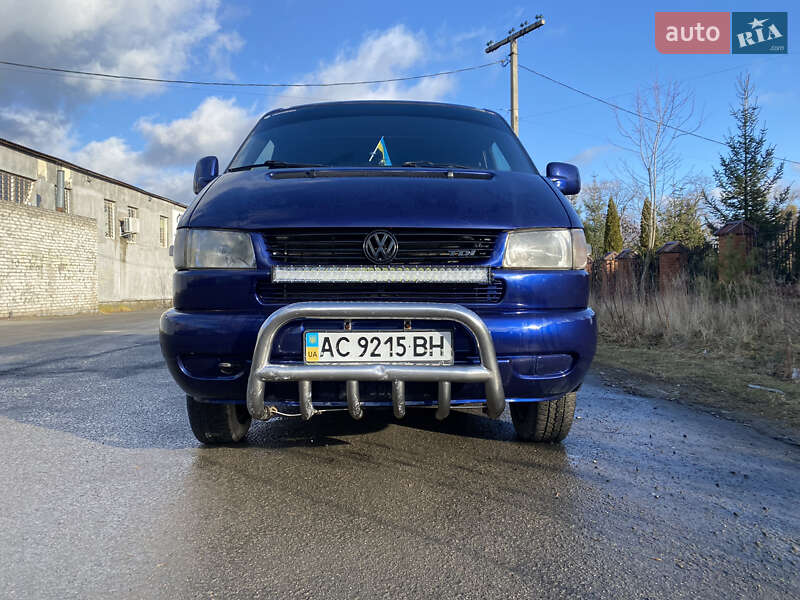 Минивэн Volkswagen Transporter 2001 в Костополе