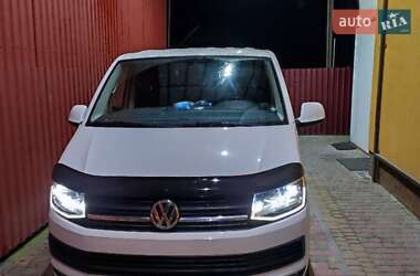 Мінівен Volkswagen Transporter 2016 в Львові