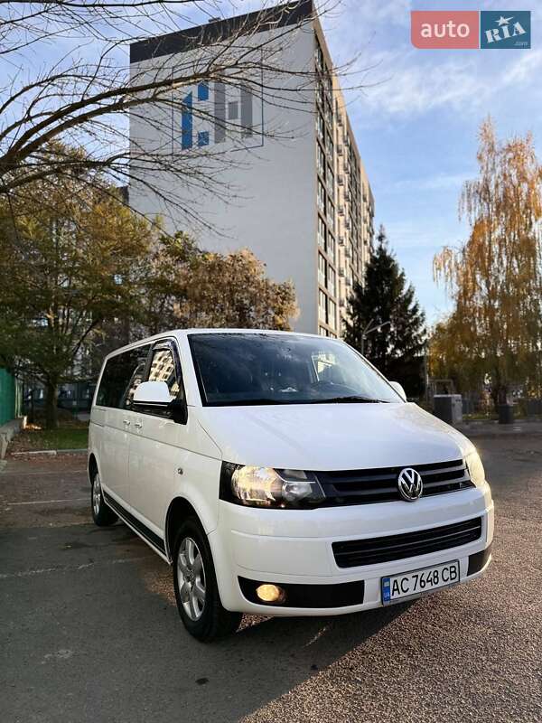 Минивэн Volkswagen Transporter 2011 в Луцке