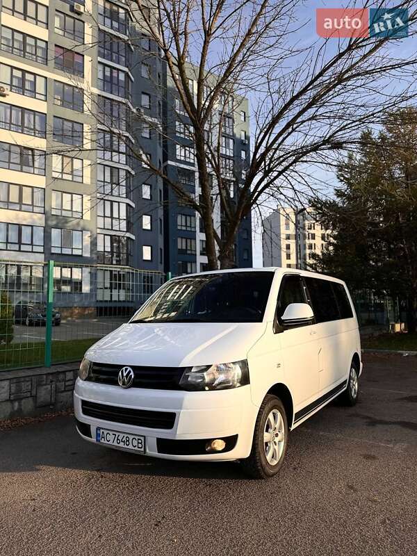 Мінівен Volkswagen Transporter 2011 в Луцьку