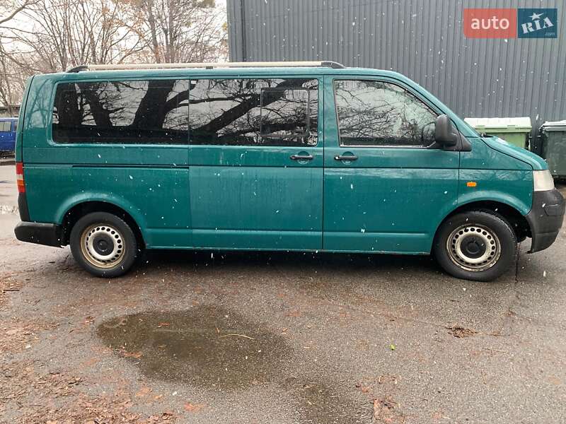 Минивэн Volkswagen Transporter 2004 в Киеве