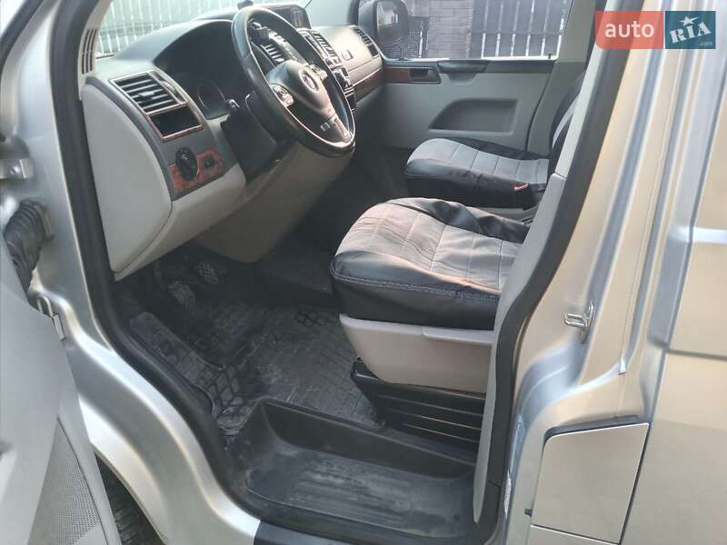 Мінівен Volkswagen Transporter 2013 в Івано-Франківську