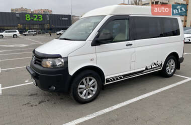 Минивэн Volkswagen Transporter 2014 в 