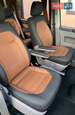 Минивэн Volkswagen Transporter 2014 в 