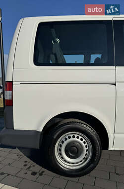 Мінівен Volkswagen Transporter 2013 в Мукачевому