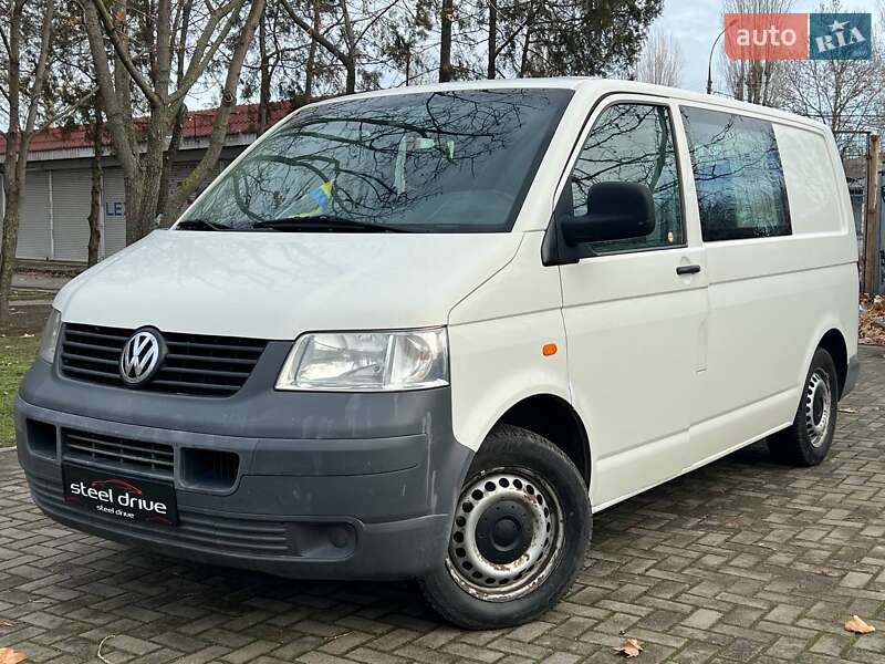 Мінівен Volkswagen Transporter 2004 в Миколаєві