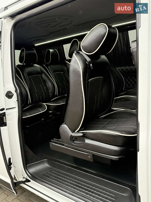 Минивэн Volkswagen Transporter 2020 в Киеве