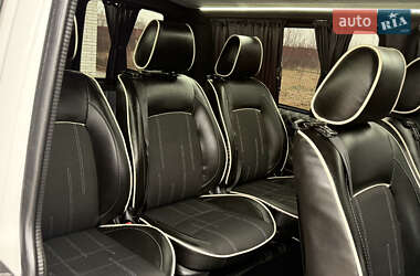 Мінівен Volkswagen Transporter 2020 в 
