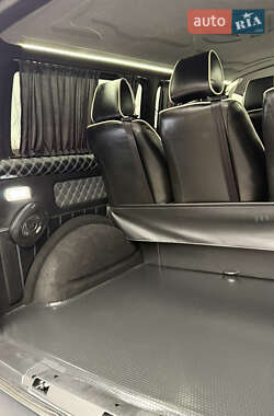 Мінівен Volkswagen Transporter 2020 в 