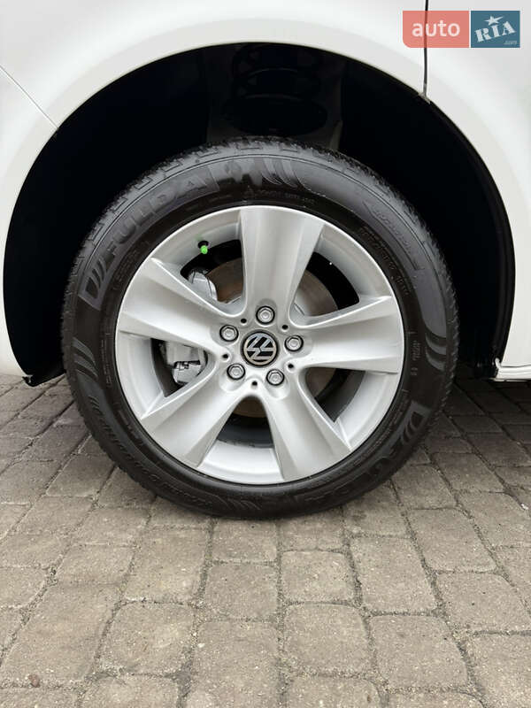Минивэн Volkswagen Transporter 2020 в Киеве