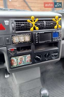 Минивэн Volkswagen Transporter 2000 в 