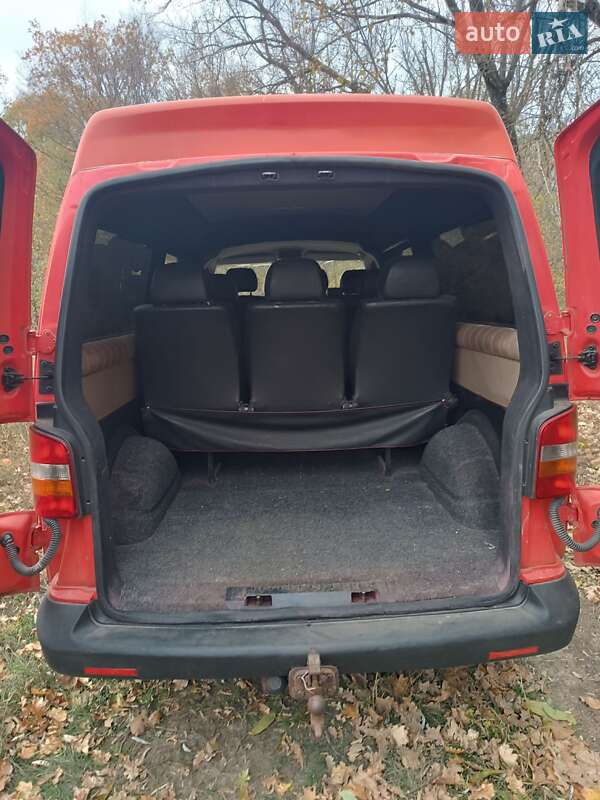 Мінівен Volkswagen Transporter 2005 в Чорнобаї
