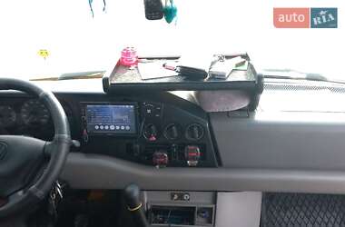 Минивэн Volkswagen Transporter 1998 в 