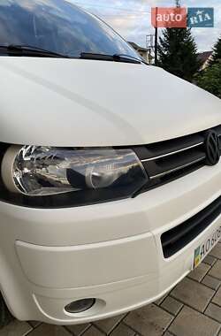 Мінівен Volkswagen Transporter 2004 в Ужгороді