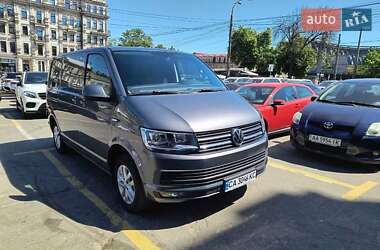 Грузовой фургон Volkswagen Transporter 2017 в 