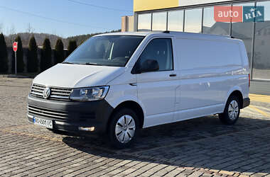 Грузовой фургон Volkswagen Transporter 2017 в Иршаве