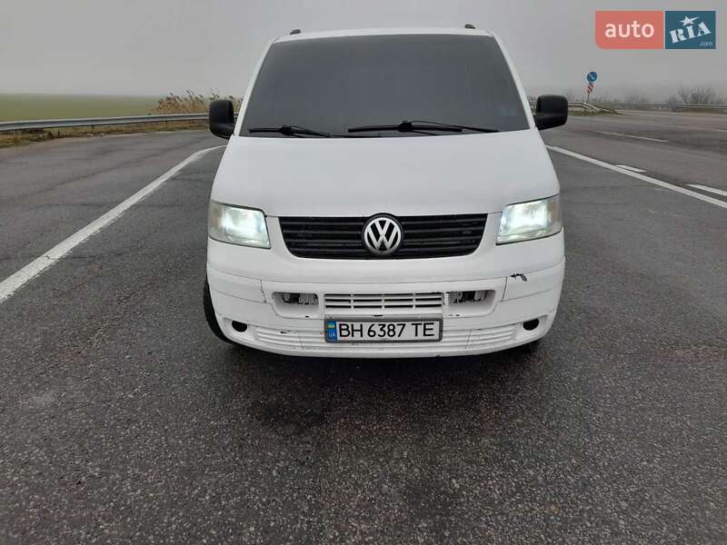 Минивэн Volkswagen Transporter 2005 в Ананьеве