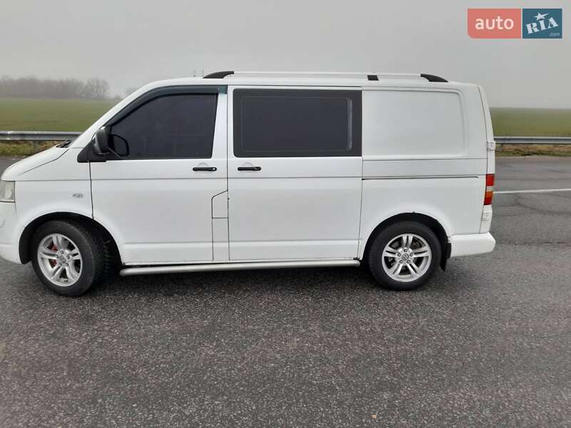 Минивэн Volkswagen Transporter 2005 в Ананьеве