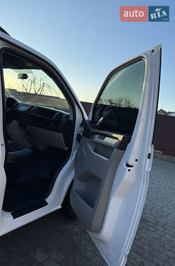 Минивэн Volkswagen Transporter 2018 в 