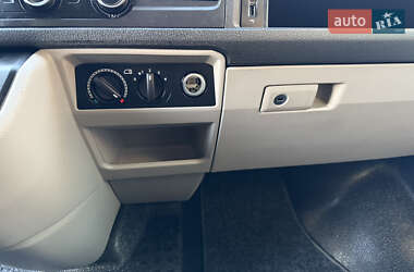Минивэн Volkswagen Transporter 2018 в 