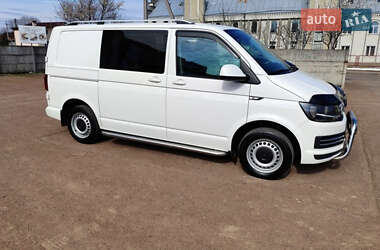 Минивэн Volkswagen Transporter 2015 в 