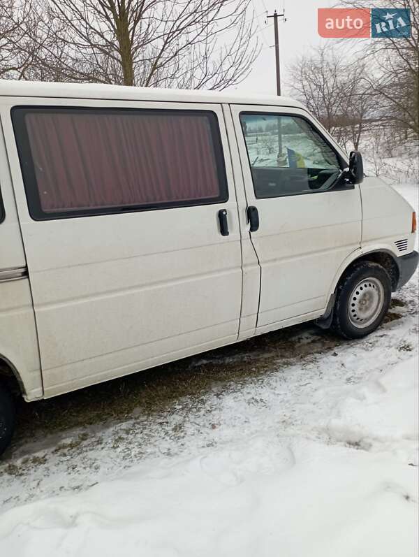 Мінівен Volkswagen Transporter 2002 в Ізяславі
