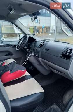 Минивэн Volkswagen Transporter 2006 в 