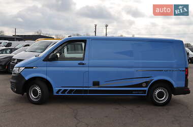 Грузовой фургон Volkswagen Transporter 2021 в 