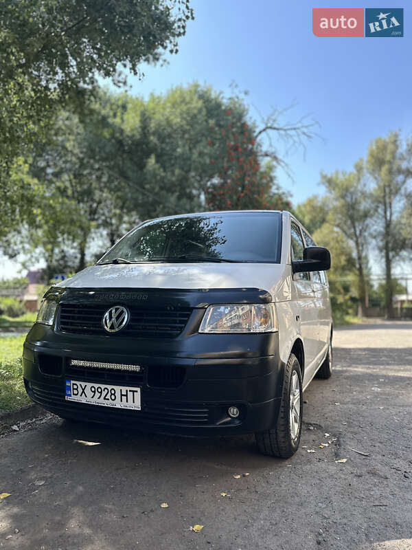 Минивэн Volkswagen Transporter 2004 в Хмельницком